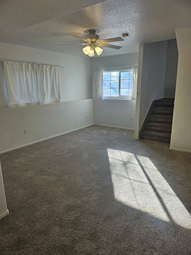 Building Photo - ALL PROSPECTIVE TENANTS MUST SUBMIT A $58 NON-REFUNDABLE APPLICATION FEE PER APPLICANT ONLINE AND...