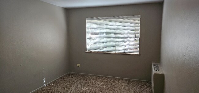 Foto del edificio - 1160 N Ogden St