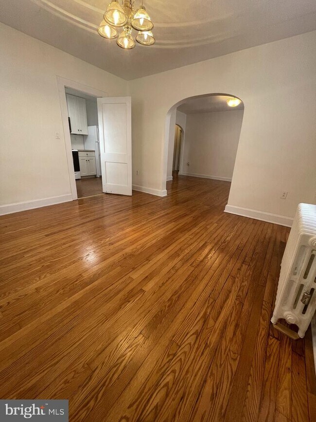 607 Piedmont Ave Unit 2B, Cumberland, MD 21502 Room for Rent in Cumberland, MD