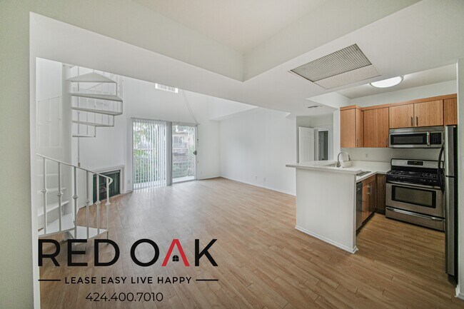 Foto del edificio - ~1 Month FREE~ Incredible Three Bedroom wi...
