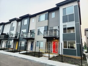 Building Photo - 804 Welsh Dr SW