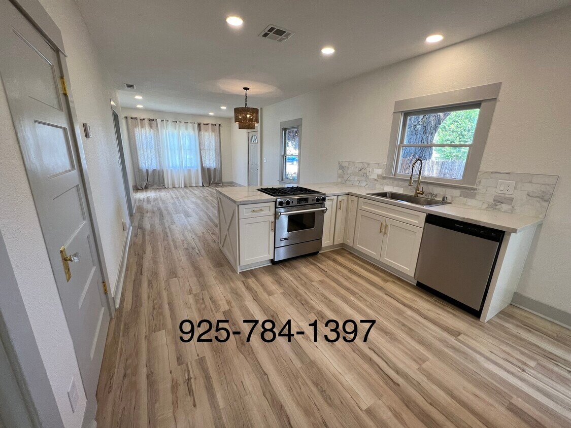 Foto principal - 610 N Stockton Ave