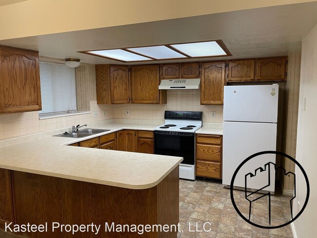 Building Photo - 4 br, 3.5 bath House - 711 North 400 West