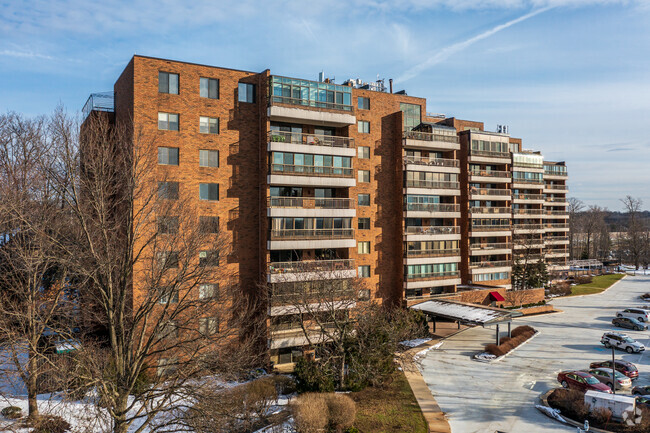 Building Photo - Point East Apartments