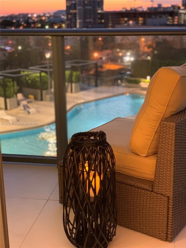 Foto del edificio - 501 NE 31st St