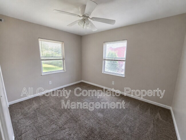 Building Photo - 10415 Briarcliff Rd E