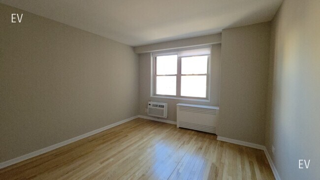 Foto del edificio - 310 Greenwich St