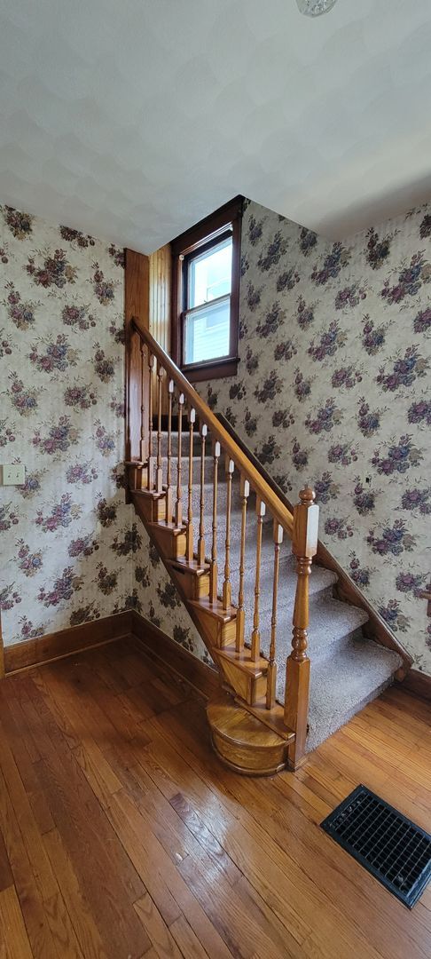 Foto del edificio - !HALF OFF FIRST MONTHS RENT SPECIAL! 5 bedroom 2 bath House