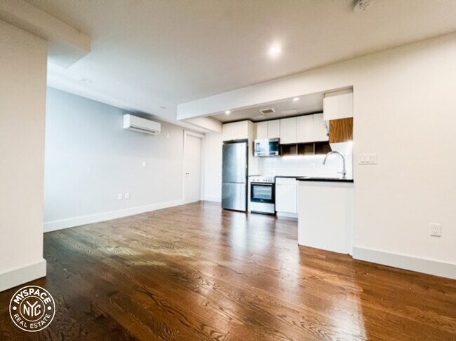 Building Photo - 298 Ellery St