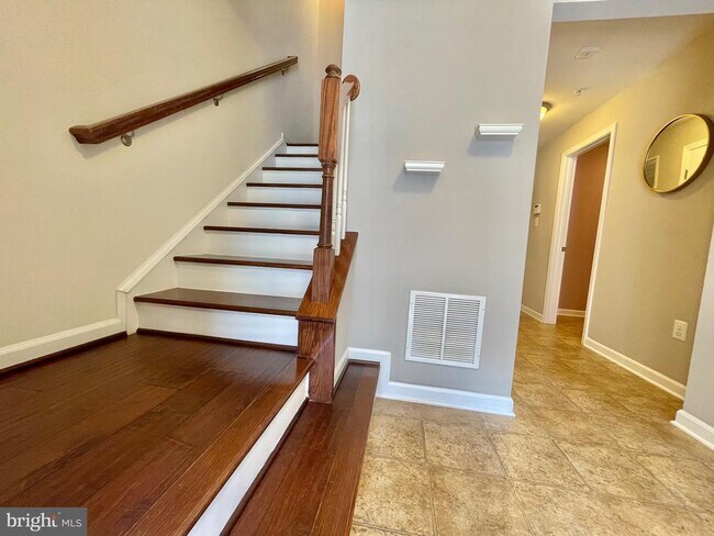 Building Photo - 9162 Landon House Ln