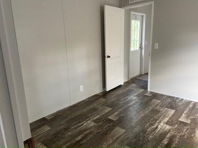 Building Photo - 9334 Eden Dr