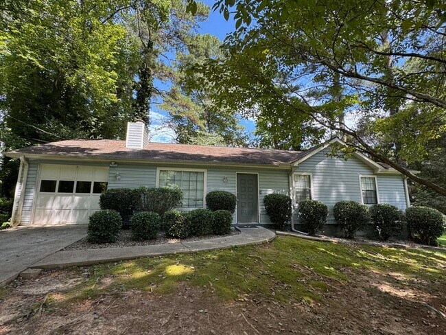 Building Photo - 2945 Sawgrass Trail SW