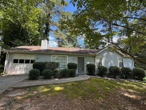 Building Photo - 2945 Sawgrass Trail SW