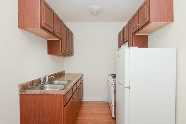Foto del edificio - 2600 N Kimball Ave
