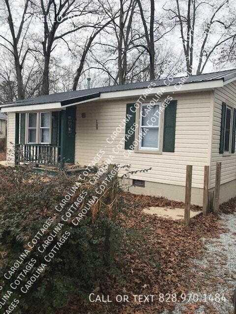 Building Photo - 108 Nello Ave