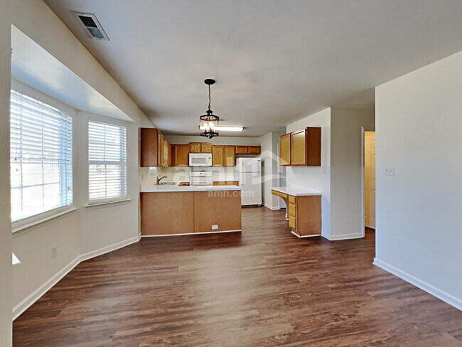 Building Photo - 254 Royalton Rd