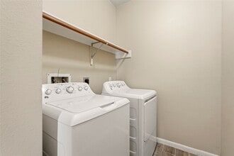Building Photo - 15106 Turphin Way