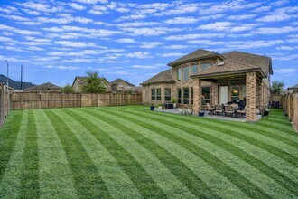 Building Photo - 2727 Camellia Ave