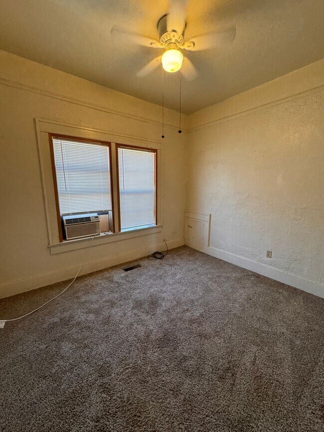 Building Photo - 3 br, 2 bath House - 6017 N Atkinson (816)