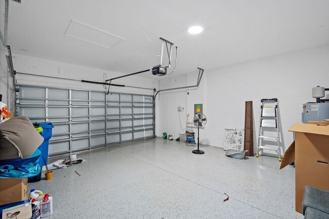 Foto del edificio - Now Available! 3 Bedrooms + Den, 2.5 Baths...