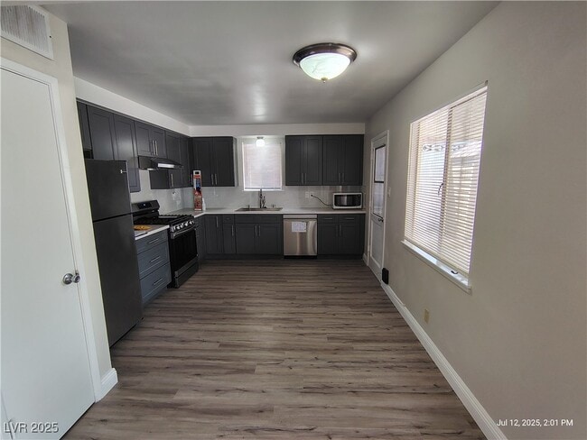 Building Photo - 5224 Del Monte Ave