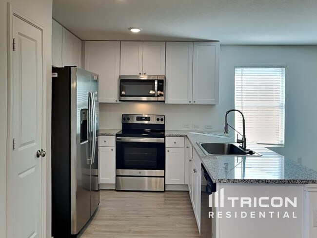 Building Photo - 2724 La Mundial Street Seguin TX