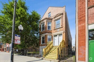 Building Photo - 2442 S Kedzie Ave