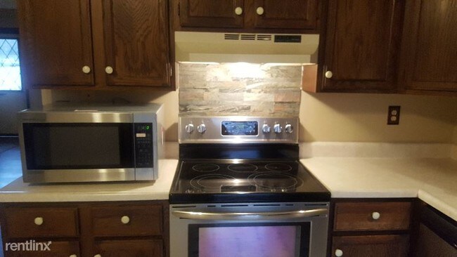 Foto del edificio - 2539 Farragut Dr