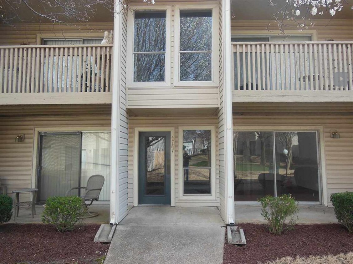 Foto principal - 1BD/1BA Condo located on the Germantown/Me...