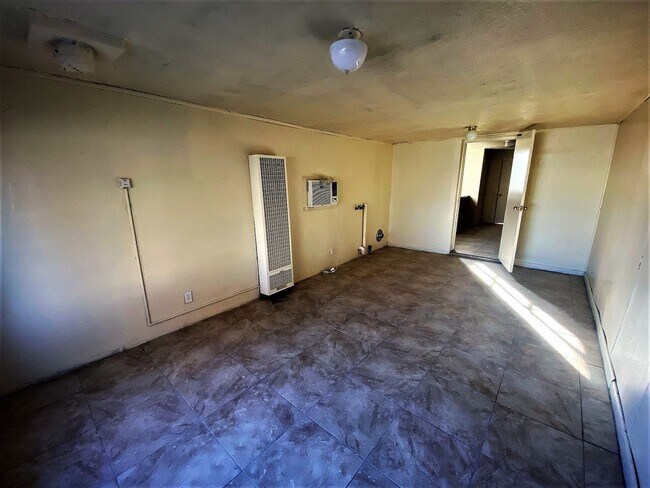 Foto del edificio - Very Nice home 3 bedroom 1 Bathroom with E...