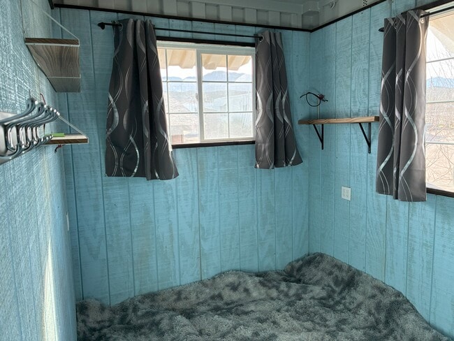 Building Photo - 35500 CA-18