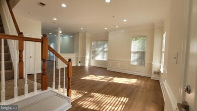 Building Photo - 13037 Town Commons Dr