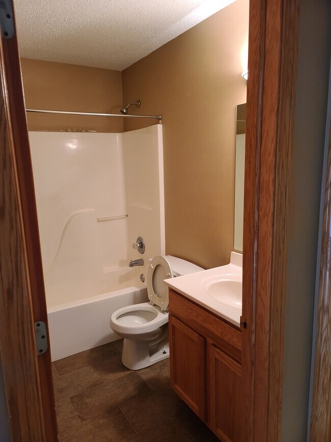 Hall Bath - 90 Cherry Ct