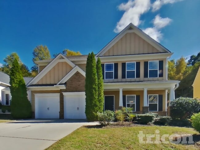 Building Photo - 2345 Village Green Dr