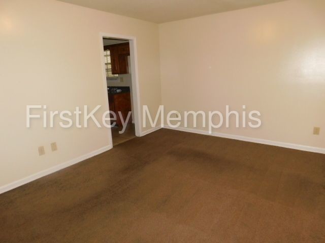 Building Photo - 5009 Flanders Ave