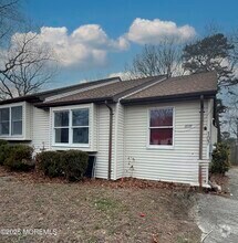 Building Photo - 105 W Winged Foot Ct