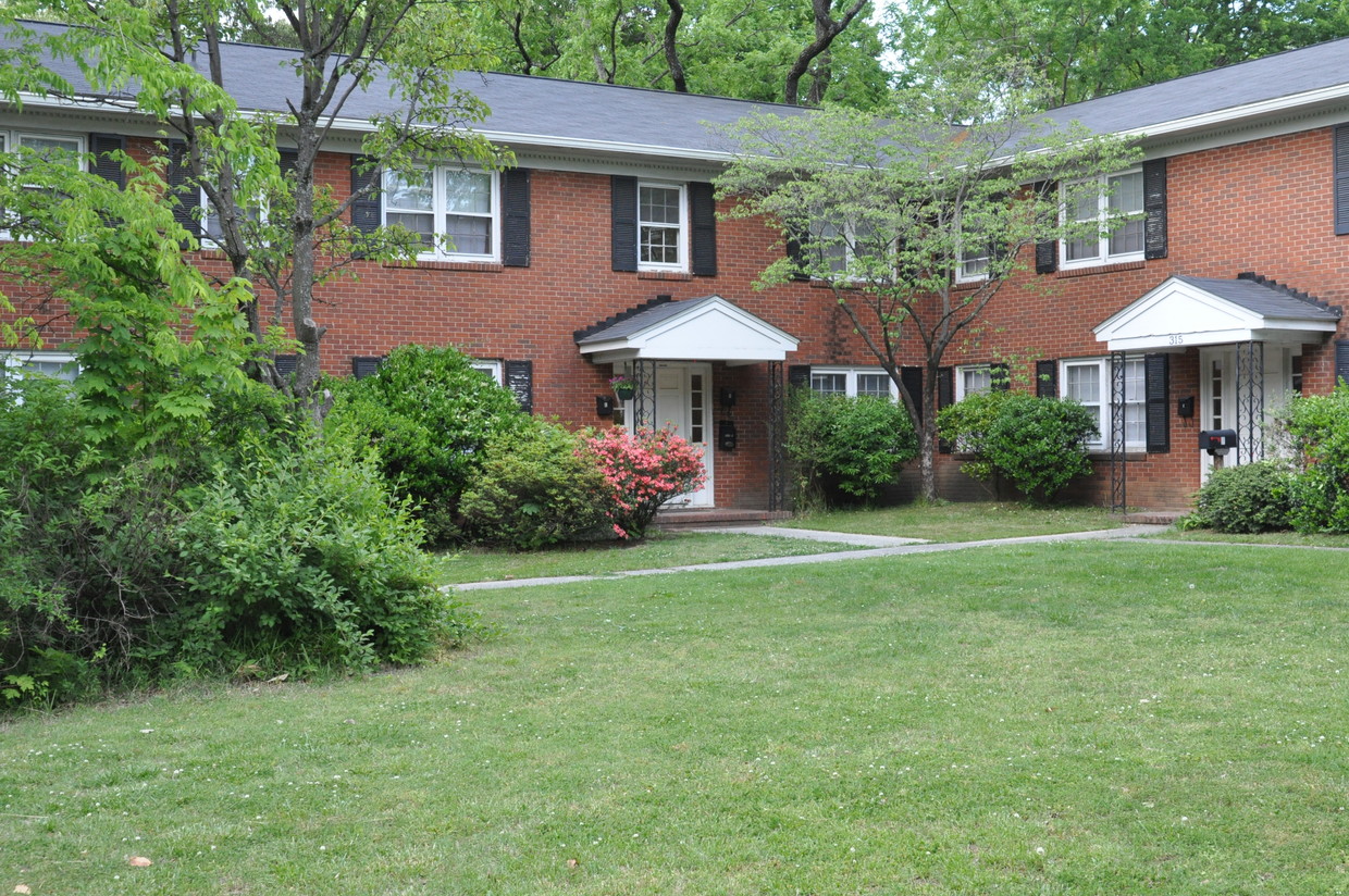 Primary Photo - 315 S Mendenhall St