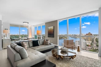 Building Photo - 101 S Fort Lauderdale Beach Blvd