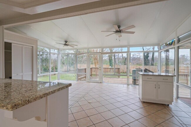 Building Photo - 1745 Ewing Ford Rd