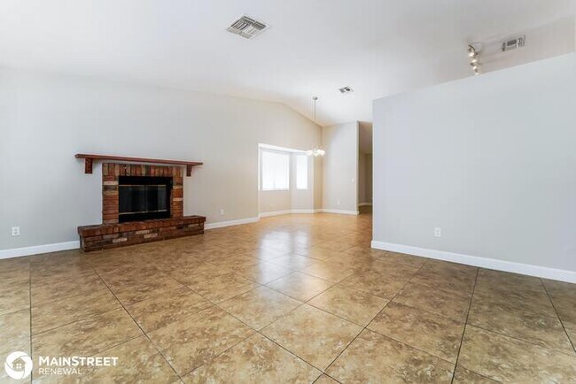 Foto del edificio - 2010 W Burgundy Way, Tucson, AZ 85746