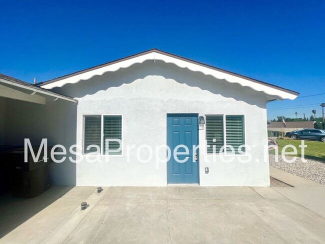 Building Photo - 3662 Chateau Ct
