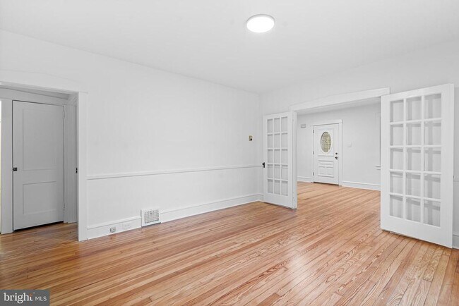 Building Photo - 126 Estaugh Ave