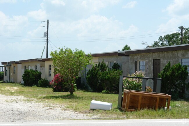 Building Photo - 2001 State Road 64 W