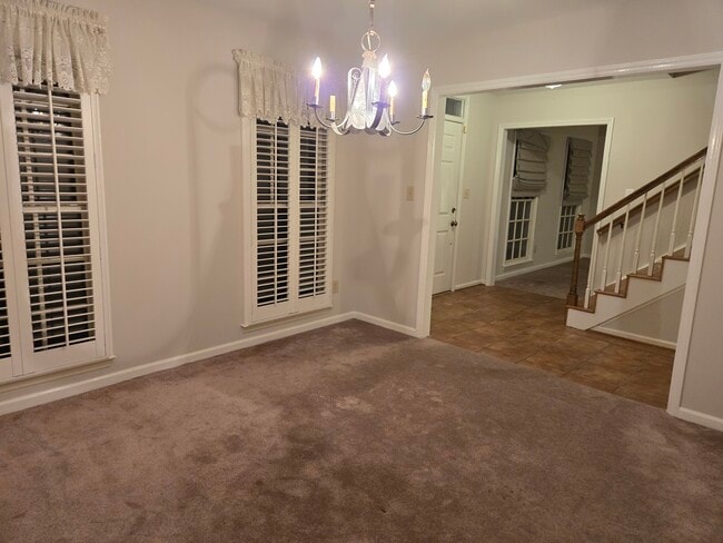 Building Photo - 11015 S Ford Rd