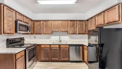 Building Photo - 4119 Medical Dr