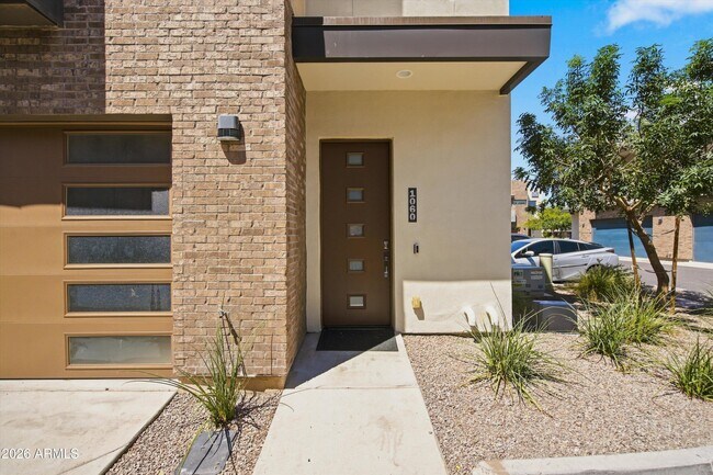 Foto del edificio - 901 S Smith Rd