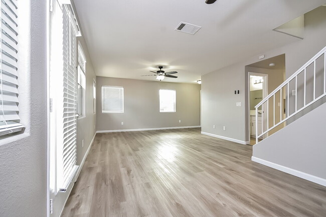 Building Photo - 9300 Dancing Daffodil Ave