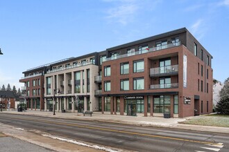 Building Photo - 1531 Stittsville Main St