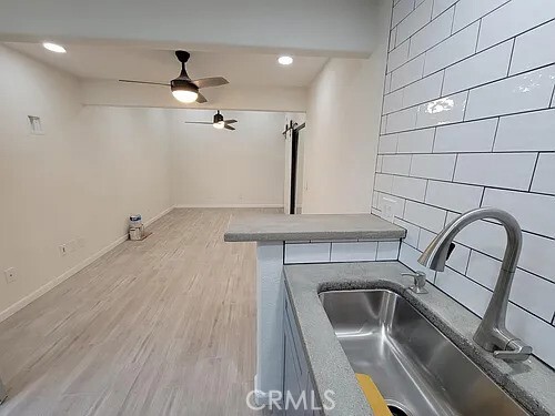 Foto del edificio - 23332 Trillium Dr