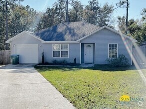 Building Photo - 456 Apple Dr